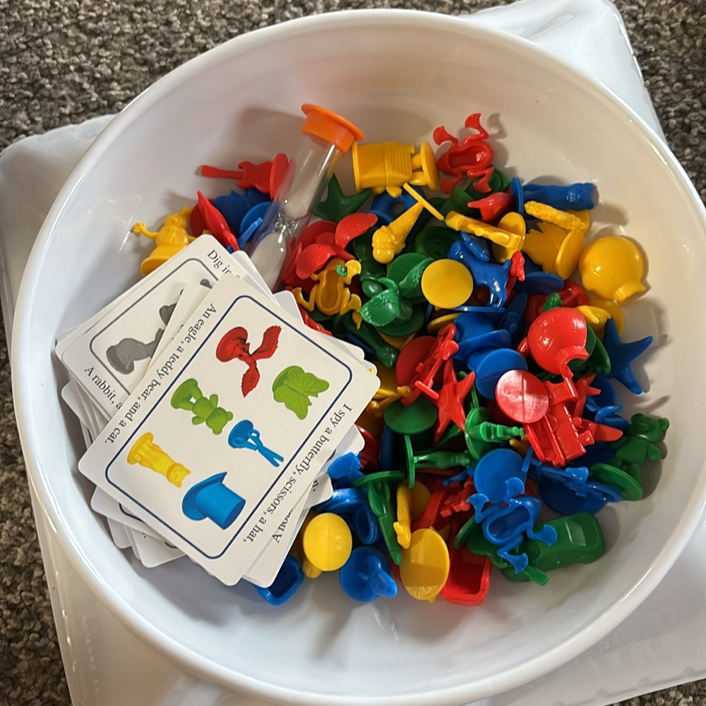 I Spy Dig In+Thr Sneaky, Snacky Squirrel Game+Skoolzy counting bears - Picture 3 of 4